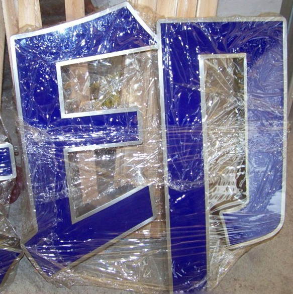 不锈钢发光字安装